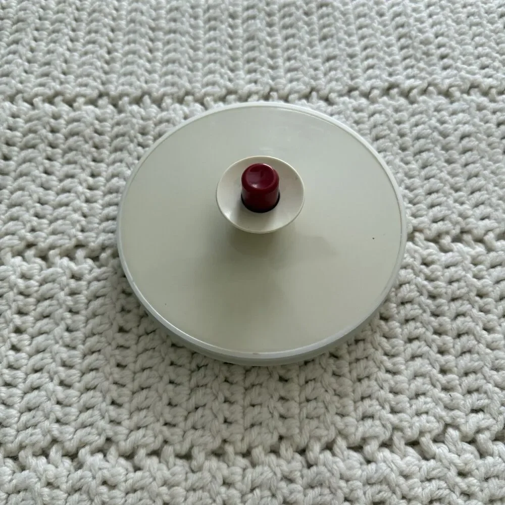 TUPPERWARE Replacement Push Button Lid 801 for 2 qt 800 1575 1676 Pitcher 5-1/4